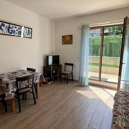 Logement Entier 2 Pieces Parking 5'Metro Saint-Denis  Esterno foto
